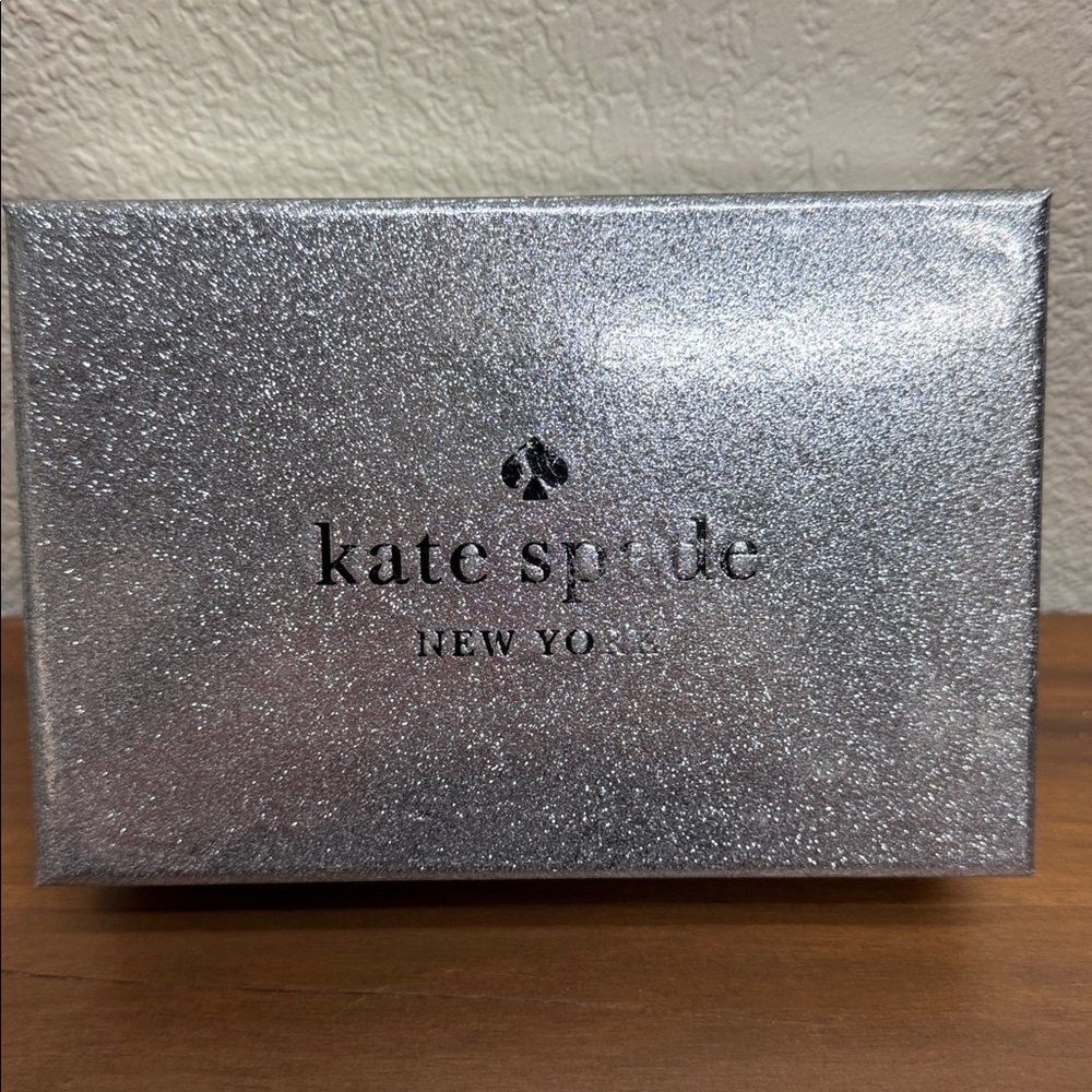 Kate Spade Boxed Medium Compact Bifold Wallet NWT - Picture 4 of 6